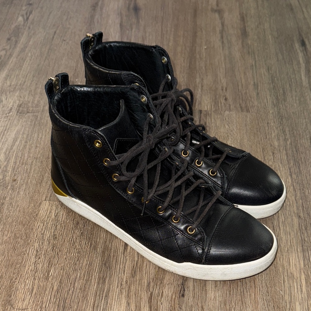 Men's Diesel Diamond  High Top Sneakers. Fantastic Diesel Footwear size US 10.5